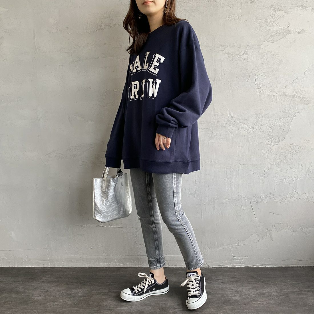 upper hights [アッパーハイツ] THE STELLA フィットミドルライズガールフレンドデニム [861219-RST] RUST&&モデル身長：160cm 着用サイズ：23&&